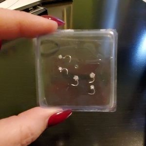 Bundle of nose studs